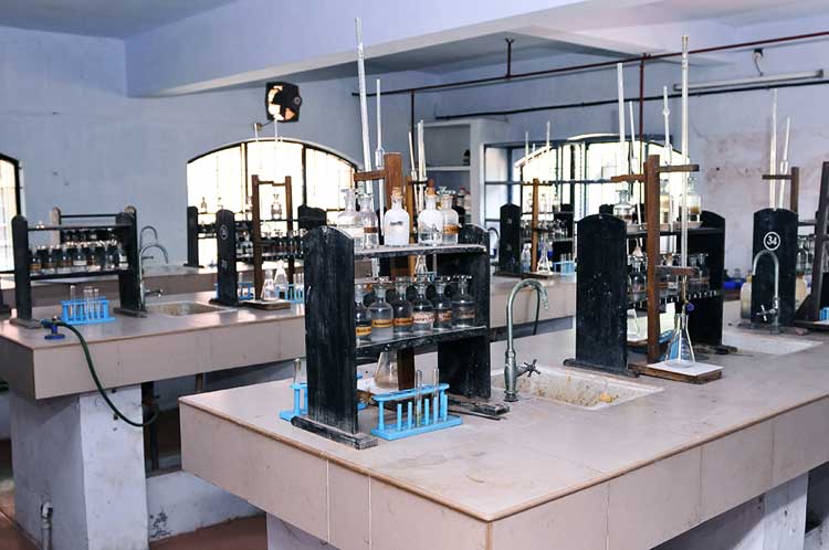 chemistry lab bvb kodunganoor