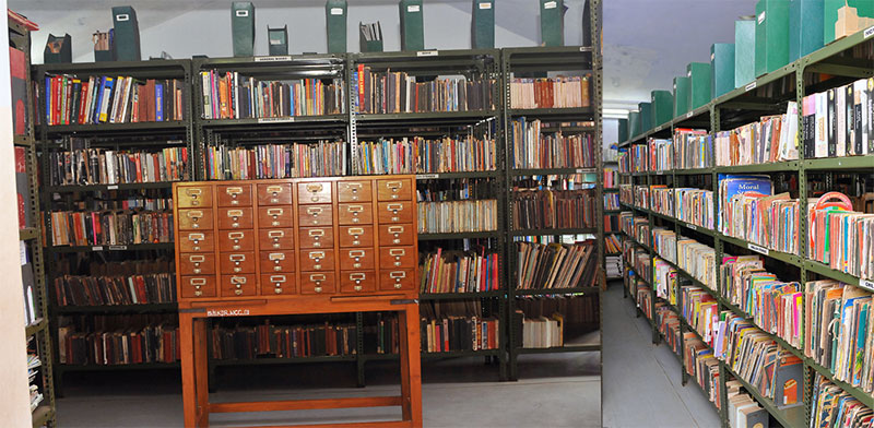 Library - BVB Kodunganoor - Bhavans Trivandrum