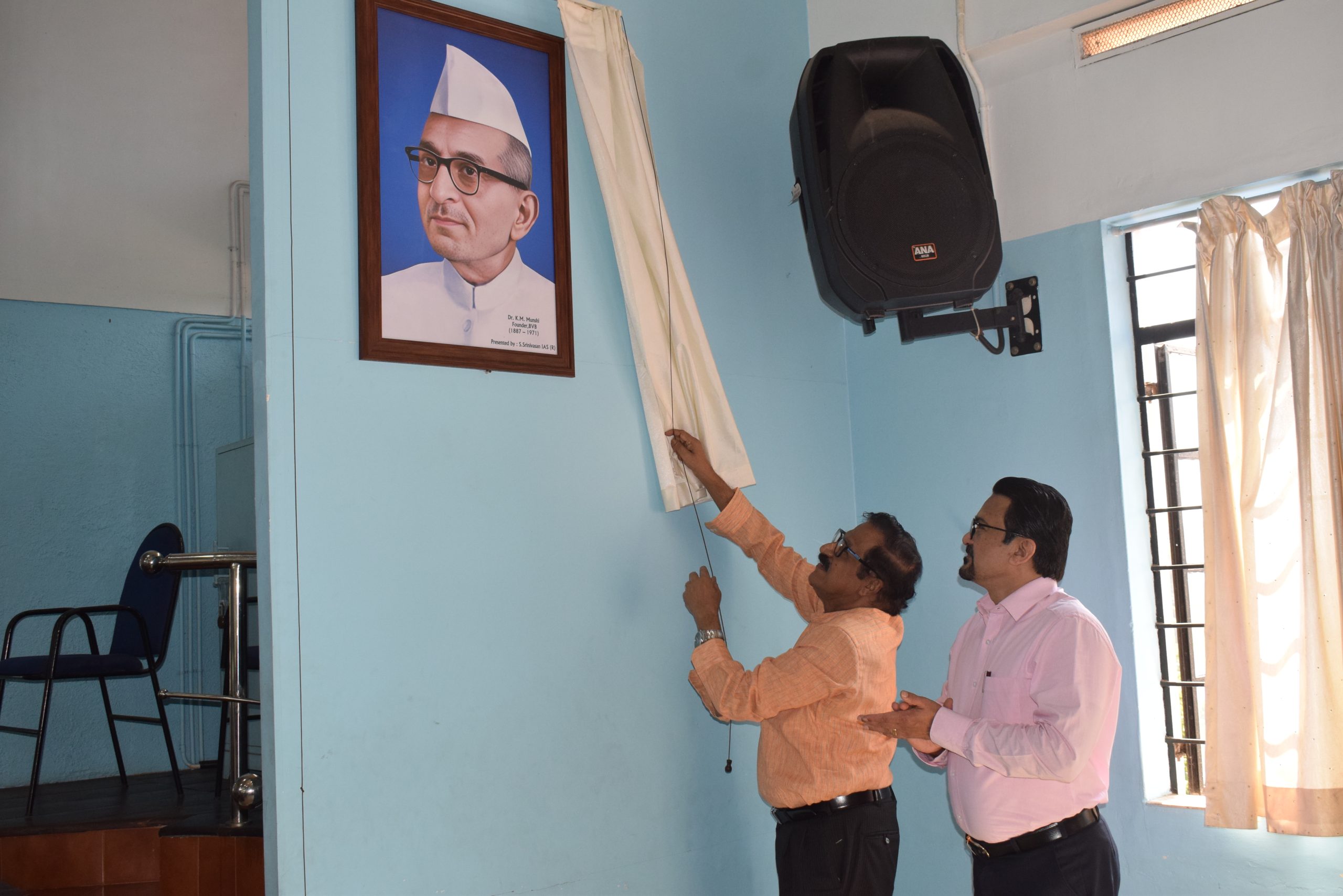 Unveiling of Portraits